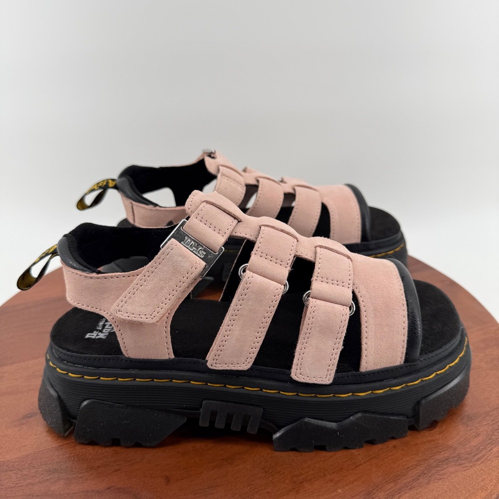Dr. Martens Mattison 3S 3 Strap Powder Pink Suede Platform Sandals Women 9